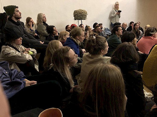 Kloppen AUB, Bel is Kapot